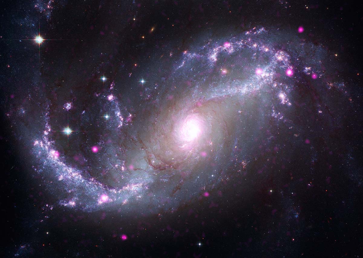 NGC1672_barred_spiral_galaxy
