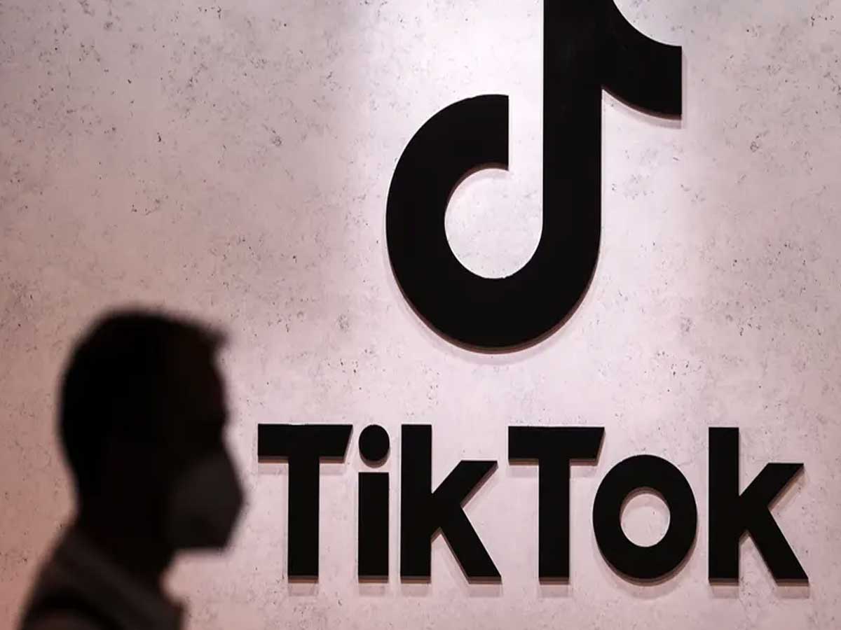 Behind The Curtains - The Dark Side Of TikTok's Algorithm