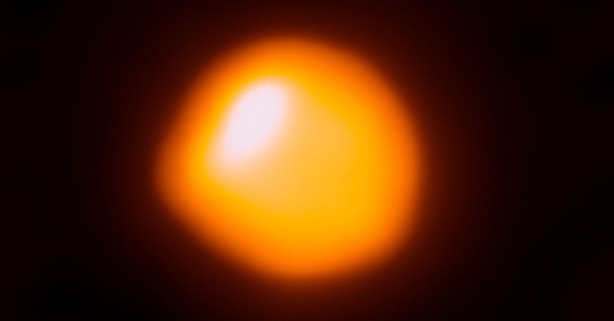 red-supergiant-betelgeuse-activity